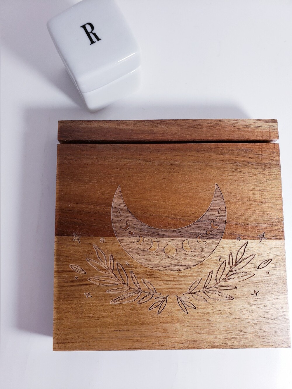 Wooden Moon Engraved Tarot Card Holder - Natural Brown